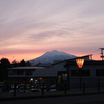 ポアブル - 岩木山の美しい夕景です