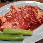 本格焼肉・韓国家庭料理 食辛房 - 