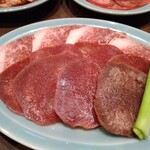 本格焼肉・韓国家庭料理 食辛房 - 