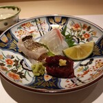 鮨 ひろ海 - 刺盛り(三重の天然真鯛/千葉の太刀魚/ニタリクジラ)