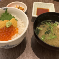 函館うに むらかみ 日本生命札幌ビル店 - 