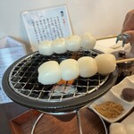 甘味屋 まるも - セルフで焼きます。