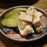 にほん酒と肴 酔音 - クリームチーズの味噌漬け　　715円