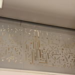 ライブキッチン COOKA - キッチン上の模様　ハルカスと通天閣が隠れてます