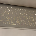 ライブキッチン COOKA - キッチン上の模様　ハルカスと通天閣が隠れてます。通天閣は1つのみ