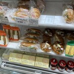 グリムハウス - 陳列棚の品々