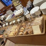 ホテルブライオン那覇 - 250827水　沖縄　ホテルブライオン那覇　ぱん、おにぎり