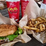 Teddy's Bigger Burgers - 