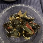 赤坂 四川飯店 - 色々ピーマンとピータンのピリ辛和え･･･美味しいピータンでした！