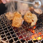 ホルモンまさる  - 名物 まさるホルモン、コプチャン