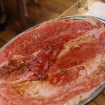 ホルモンまさる  - 和牛カルビ