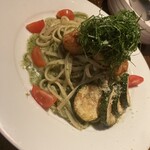 炭火バルとりびぃーの - 