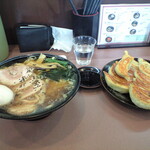 荻窪ラーメン十八番 - 