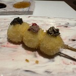 串揚げ･大阪料理 キュイジーヌ･ド･オオサカ - 半熟うずらの卵三大珍味のせ
