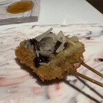 串揚げ･大阪料理 キュイジーヌ･ド･オオサカ - 新さんま　肝とカカオのソース