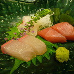 h Kanzansou Honkan - 【葉月の懐石膳　５４００円】刺身は小さ目ですが、新鮮で美味しいです♪