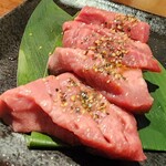 神戸ビーフ焼肉 お加虎 - 
