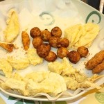 二代目　魚がし - 揚げ物も食べ放題です。