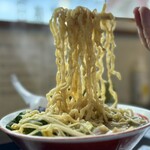 らー麺　Do・Ni・Bo - 小麦香る太麺をリフトUP