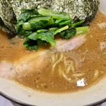 家系ラーメン 王道家直系 修 - 今回は濃い口、固めで。