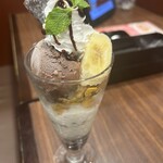ジョナサン - 料理写真:［通年］クラシック・ショコラパフェ
