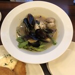 スパニッシュ＆イタリアンSATOMI - 貝のお出汁美味しい〜