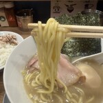 なま醤油とんこつ フルスイング - 