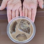 B-yond - お手々は  食べられません