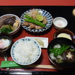 武蔵野 - 2014.10)肉料理の定食（１５００円）