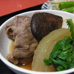 武蔵野 - 2014.10)すき焼き風。柔らかで大きな牛肉が２枚