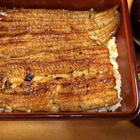 つきじ宮川本廛 - 江戸前の美しい焼き色