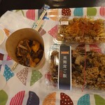 きのこ王国 本店 - 黒舞茸ご飯　580円、炊き込みご飯帆立　450円、椎茸からあげ　380円