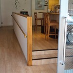 ふ・く・し食堂 RIN - 入口からスロープ