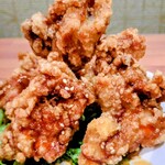 全席個室居酒屋 国産和牛肉寿司と海鮮 とろけ酒場 - 唐揚げタワーハーフアップ