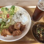 トイチパンケーキ - こめ粉ザンギプレート@1080円 ※ドリンクセット→アイスコーヒー