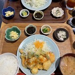 西荻 もがめ食堂 - プリプリ海老マヨ定食