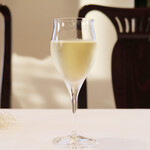 ポアブル - ランチコース　7370円 の白ワイン