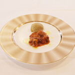 ポアブル - ランチコース　7370円 の牛蒡のフラン 牛テールソース添え