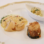 ポアブル - ランチコース　7370円 のフォアグラムース、ズッキーニ、ホタテとパスタのリゾット