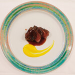 ポアブル - ランチコース　7370円 の牛ロース 人参のピューレ