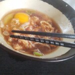 駅そば そば・うどん八起家 - 玉子は最後に丸呑みします