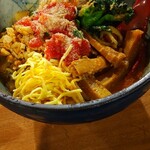 はやとみ  - 冷し担々麺のこの具材の多さと錦糸卵や白髪葱の繊細さ…✨✨