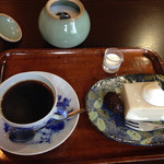 Kafe Un Sui - マイルドブレンドと葛ごま豆腐のセット  640円