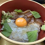 岬 丘の上食堂 - 生しらす&まぐろ漬け丼