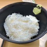岬 丘の上食堂 - ミニしらす丼
