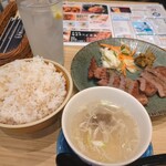 仙台 肉之Itou 居酒屋牛舌 直 - 肉厚牛たん定食塩