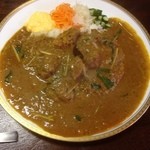 宝石 - ナンコツ入りポークカレー(ご飯半分肉多め)