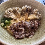 踊るうどん - 肉まいたけ天ぶっかけ