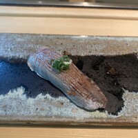 六緑 - あじ