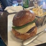 シェイクツリー バーガー＆バー - 